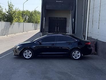 тае: Toyota Levin: 2020 г., 1.8 л, Вариатор, Гибрид, Седан — 2