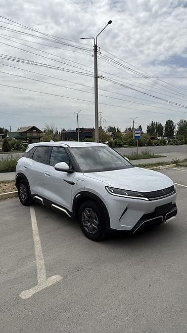 byd леопард 5: BYD Yuan Up: 2024 г., 1.5 л, Автомат, Электромобиль, Кроссовер — 2