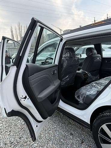 авенсиз крыло: AION (электромобиль, кроссовер, белый) - Кузов: современный городской — 4