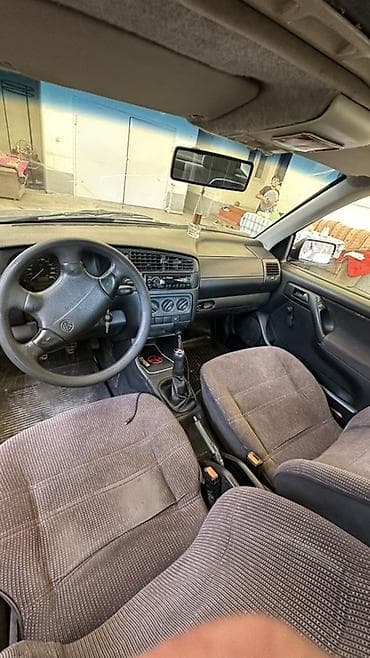 венто двери: Volkswagen Vento: 1997 г., 1.6 л, Механика, Бензин, Седан — 4