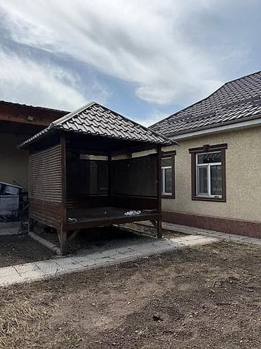 дача нива: Продаётся просторный частный дом с большим двором и навесом. Широкая — 5
