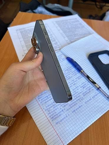 iphone hs: IPhone 13 Pro, Sierra Blue, Чехол, 75 % — 4