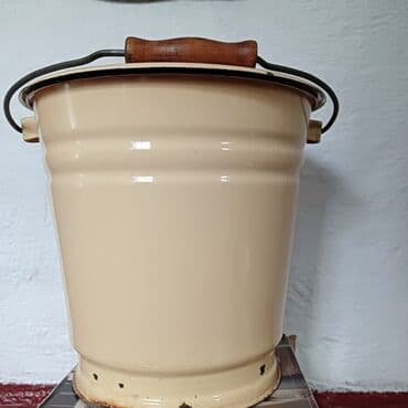 молодая гвардия баялинова: Ведро эмалированное новое СССР с крышкой — 3