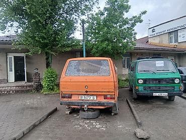 Volkswagen Transporter: 1989 г., 1.8 л, Механика, Бензин, Фургон