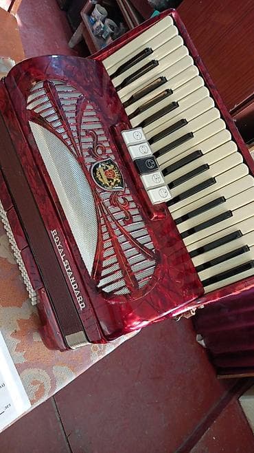 кыргызские музыкальные инструменты: Аккордеон ROYAL STANDARD - Немецкая марка Royal Standard — 3