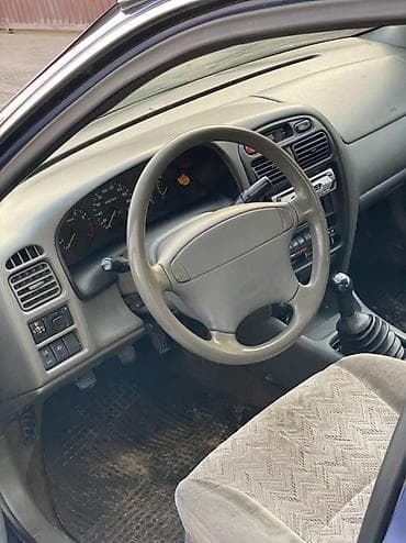 outback xt: Suzuki Baleno: 2000 г., Бензин, Седан — 8