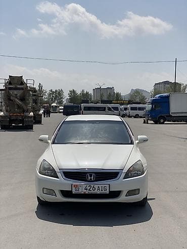 camry 2010: Honda Inspire: 2006 г., Седан — 3