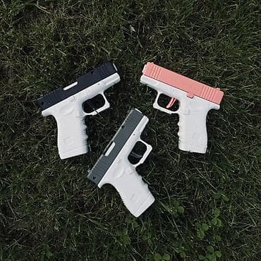 Игрушечные водяные пистолеты в виде Glock-19 В трех разных расцветках