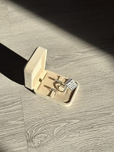 1 карат бриллиант цена: Комплект украшений из серебра 925 пробы. Состав: - Серьги с — 1