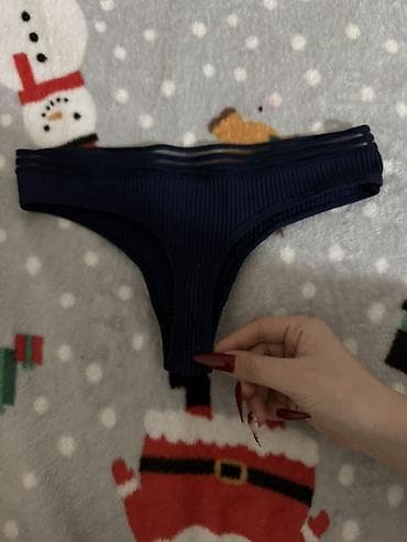 Женские стринги темно‑синего цвета at lalafo.kg Женские стринги темно‑синего цвета
