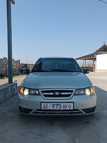 Daewoo Nexia: 2008 г., Бензин, Седан