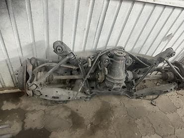 Тойота марк110 Задний подрамник в сборе с независимой подвеской