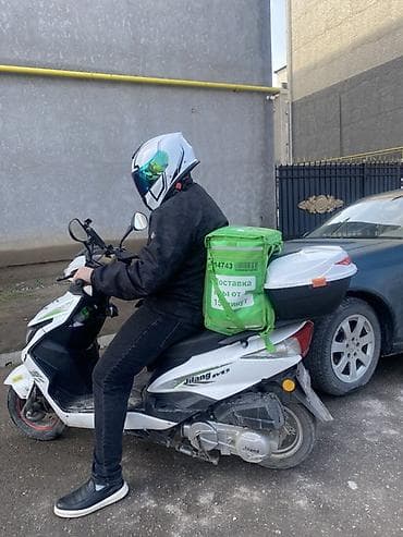 мотоциклетный шлем: Тип скутера M8, 50 куб. см, Бензин, Б/у — 2