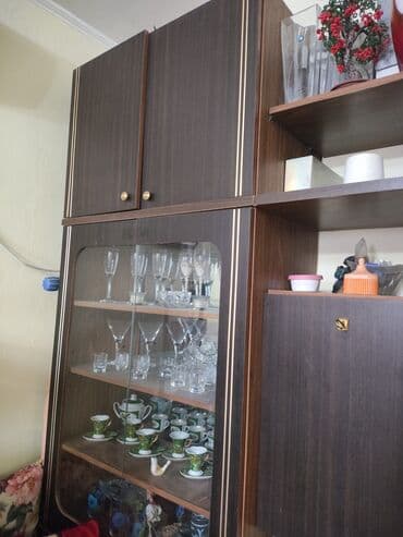 купить тумбу для кухни: Гарнитур для зала, Шкаф, ДСП, Самовывоз, цвет - Коричневый — 3