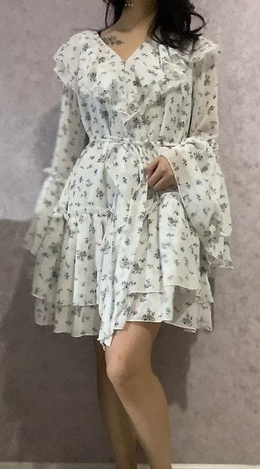 Платье женское, легкое, с цветочным принтом. Размер М - Цвет