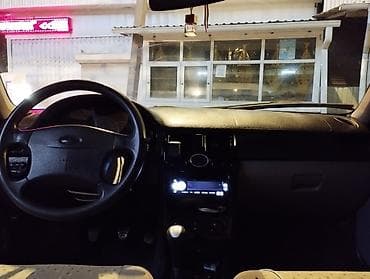 Унаа сатуу: ВАЗ (ЛАДА) Priora: 2008 г., 1.6 л, Кол менен иштөөчү, Бензин, Седан — 4