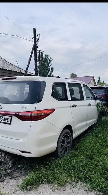 wuling mini ev: FAW : 2018 г., Автомат, Минивэн — 3