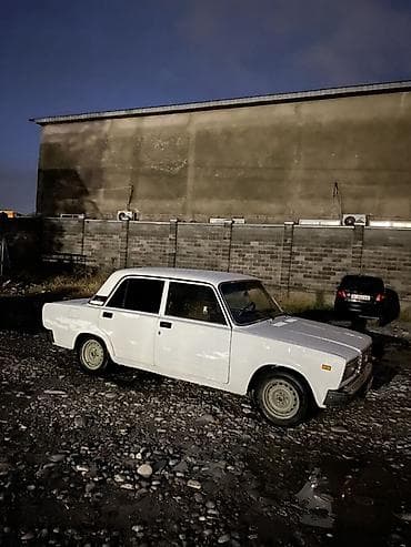 радар авто: ВАЗ (ЛАДА) 2107: 2010 г., Кол менен иштөөчү, Седан — 2