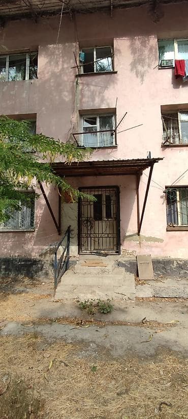 Бөлмөлөрдү сатып алуу: Продается комната гост.типа, по ул. Фатьянова/Кулатова. Рядом — 2