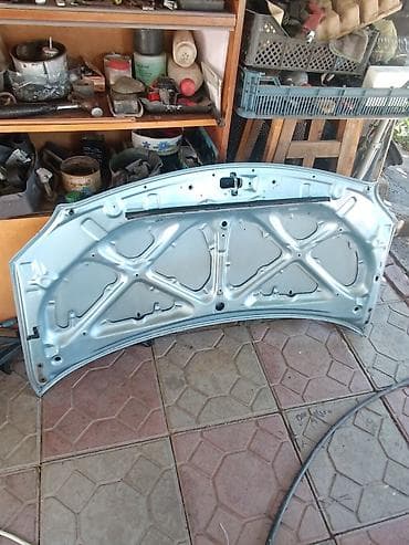багажник на ист: Крышка багажника Toyota, 2003 г., Б/у, Оригинал — 4