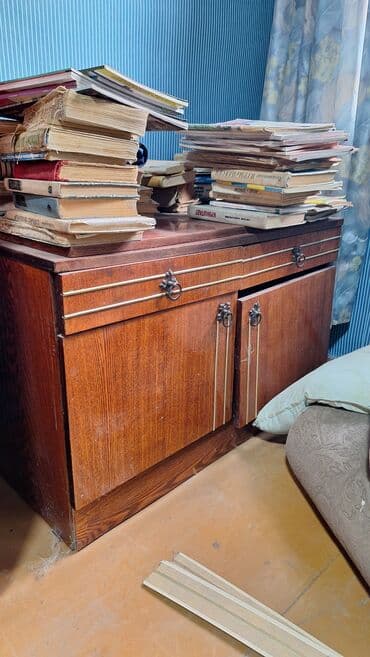 отдам дом в хорошие руки бесплатно: Отдам даром мебель советская, шторы, книги. Пишпек. самовывоз в одни — 6