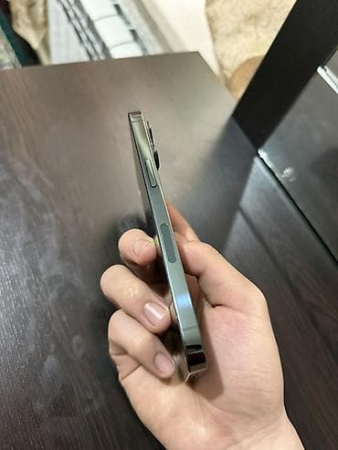 Apple iPhone: IPhone 13 Pro, Б/у, 128 ГБ, Зеленый, 79 % — 2