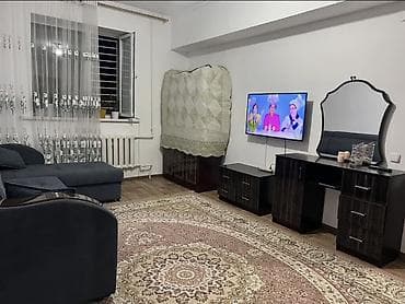 Батирлер: 🏡 СРОЧНО продаётся 1-комнатная квартира 📍 Район: 5 мкр, Бишкек — 2
