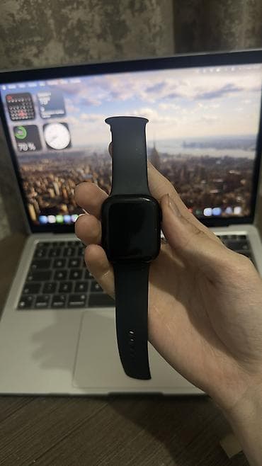 honor x: Продаю Apple Watch Series 8 41mm в отличном состоянии на фотке можете — 1