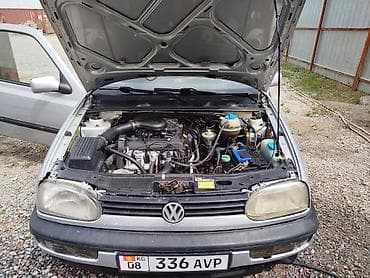 Volkswagen Golf: 1990 г., 1.8 л, Механика, Бензин, Хэтчбэк