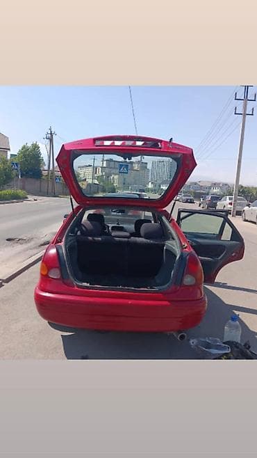 corolla e120: Toyota Corolla: 1999 г., 1.6 л, Автомат, Бензин, Лифтбек — 5