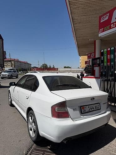 Subaru Legacy: 2004 г., Бензин, Седан — 3