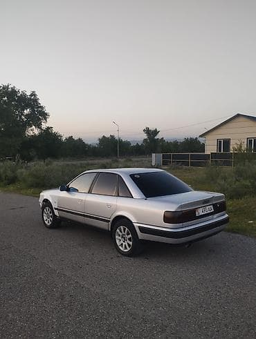 matiz diska: Audi 100: 1991 г., 2.3 л, Механика, Седан — 4