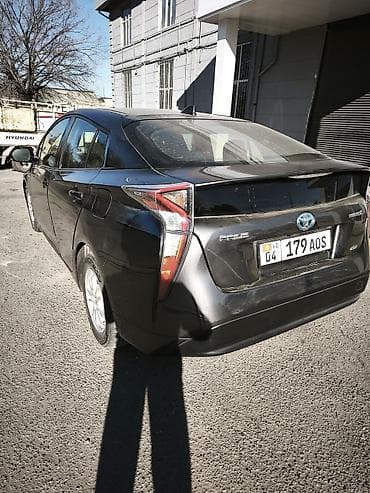camry 2014: Toyota Prius: 2016 г., 1.8 л, Вариатор, Гибрид, Хэтчбэк — 1