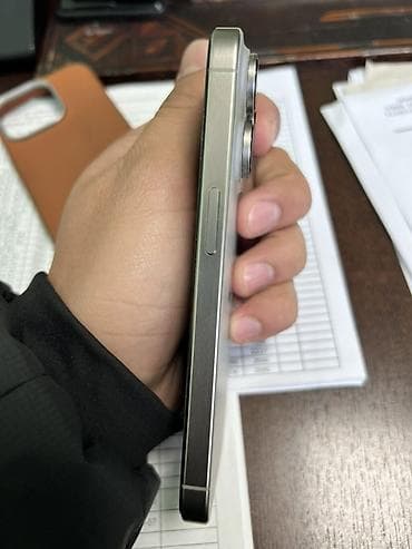 ми бенд 8 про: IPhone 15 Pro, Б/у, 256 ГБ, Natural Titanium, Чехол, 84 % — 8