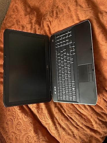 Ноутбук Dell Latitude E5530 - Экран 15.6" - Процессор Intel Core — 1