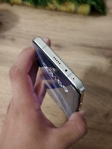 redmi note 13: HONOR Magic6 Pro, зелёный Ключевые характеристики: - Экран 6.8" OLED — 6