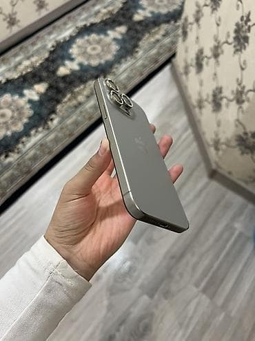 Apple iPhone: IPhone 15 Pro Max, Б/у, 256 ГБ, Серебристый — 2