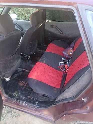 купить термобудка: Volkswagen Passat: 1990 г., Механика, Бензин, Седан — 6