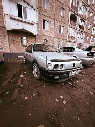 ef m: Volkswagen Passat: 1990 г., 1.8 л, Механика, Бензин, Лифтбек — 3