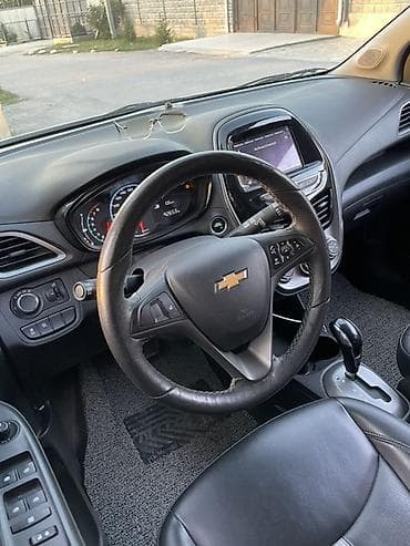Транспорт: Chevrolet Spark: 2020 г., Хэтчбэк — 7