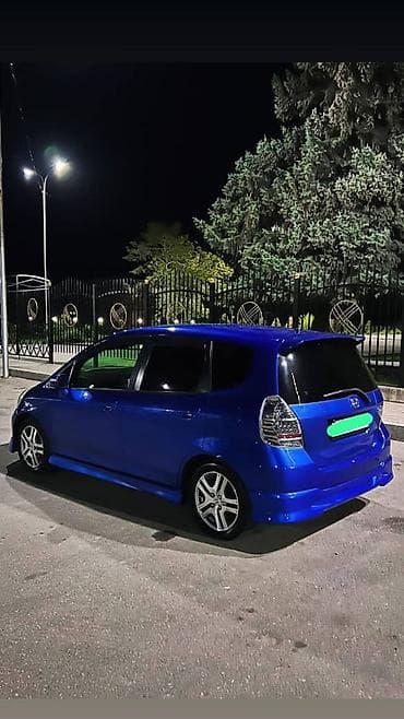 Продажа авто: Honda Fit: 2005 г., 1.5 л, Вариатор, Бензин, Хэтчбэк — 5
