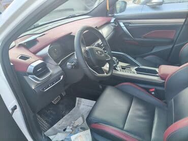 крутые машины: Geely Coolray: 2019 г., Бензиновая, Кроссовер — 5