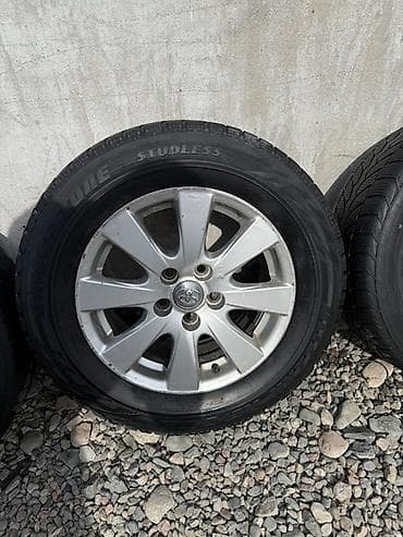 Колеса в сборе 225 / 60 / R 16, Зима, Б/у, Комплект, Легковые, Литые, отверстий - 5 — 6