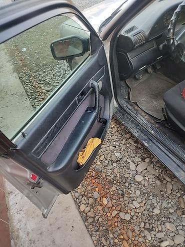 с4 2 6: Audi 100: 1991 г., 2.3 л, Механика, Бензин, Седан — 10