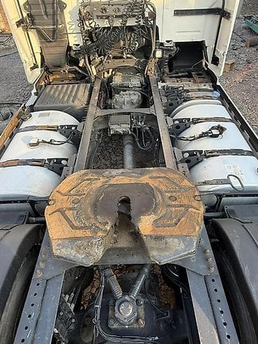 авто в рассрочку электромобиль: Тягач, Volvo, 2011 г., Без прицепа — 9