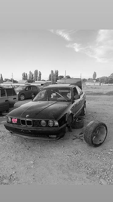 forester 2022: BMW 5 series: 1990 г., 2 л, Механика, Бензин, Седан — 4
