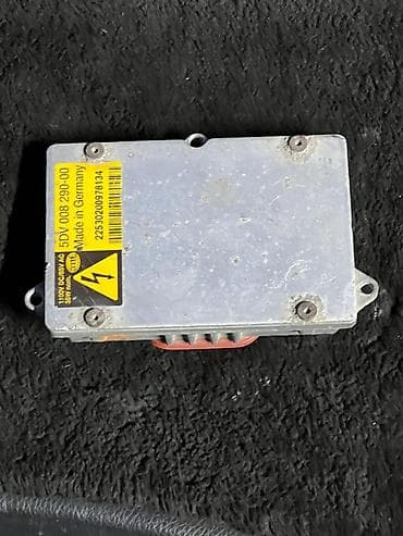 2 8: Ксеноновый блок розжига Hella 5DV 008 290-00 на Mercedes-Benz W219 - — 1