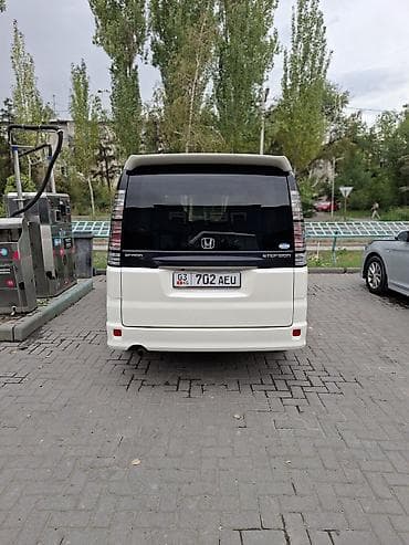 Honda Stepwgn: 2003 г., 2 л, Автомат, Бензин, Минивэн — 4