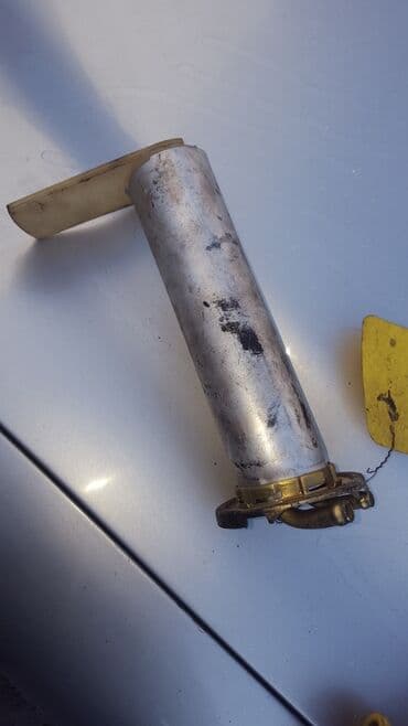 датчик уровня топливо: Mercedes уровень топлива в баке датчик Man пятитонник — 1