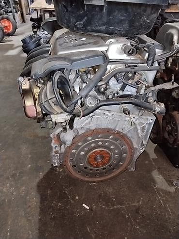 Бензиновый двигатель Honda с системой VTEC Описание: - Полный сбор в